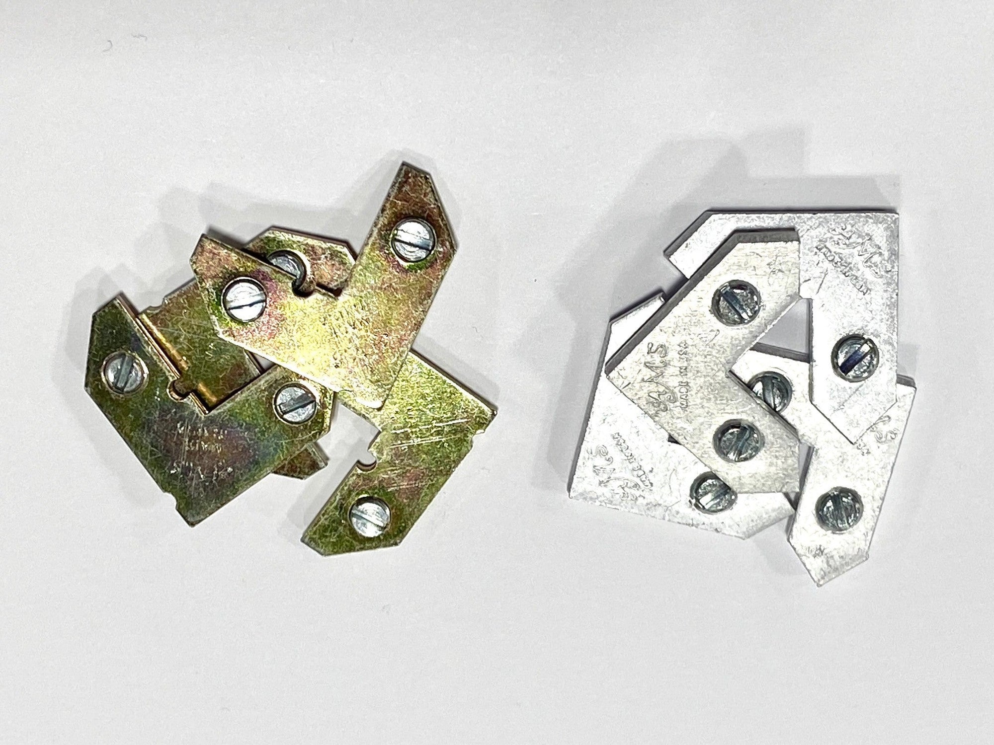 Hardware de montaje de aleación alternativa