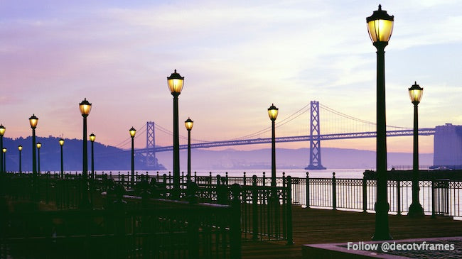 Lumières du pont de la baie de San Francisco au crépuscule